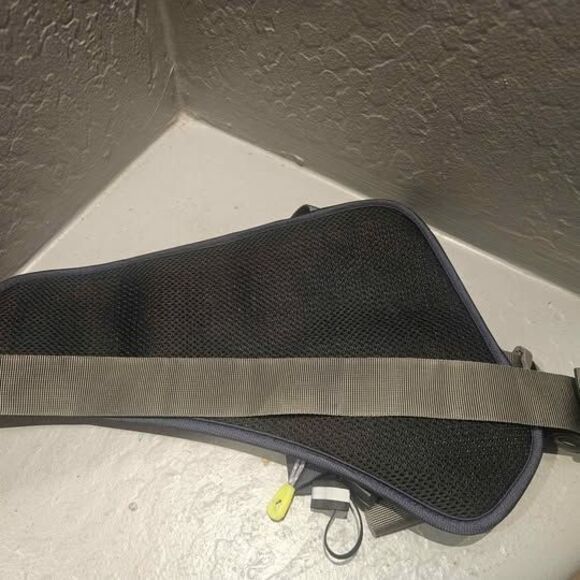 Sport Hydration Pack Running Belt - Picture 3 of 7